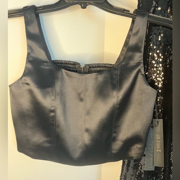 House of Harlow 1960 2 pc Sequenced Stretch pull-on Pant & Sateen Cropped Top - Picture 3 of 15